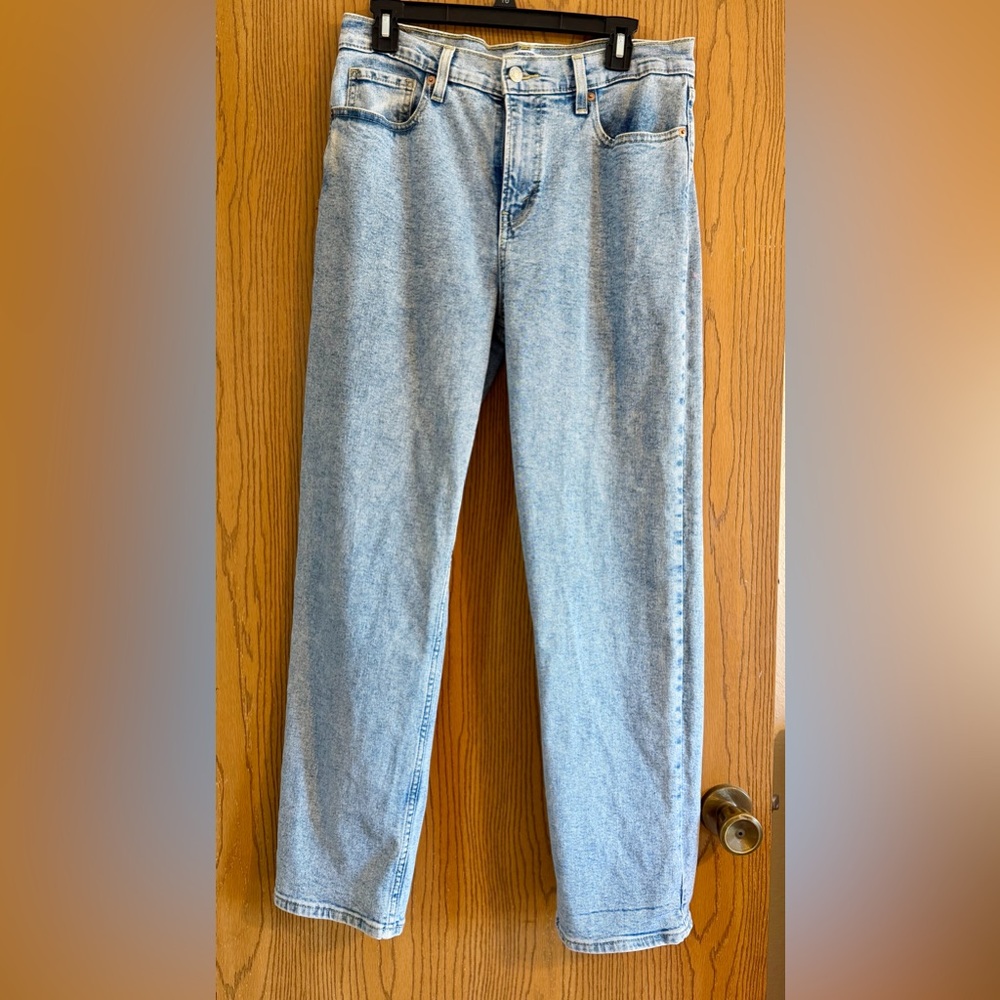 Denizen from Levi's 90s Loose Straight